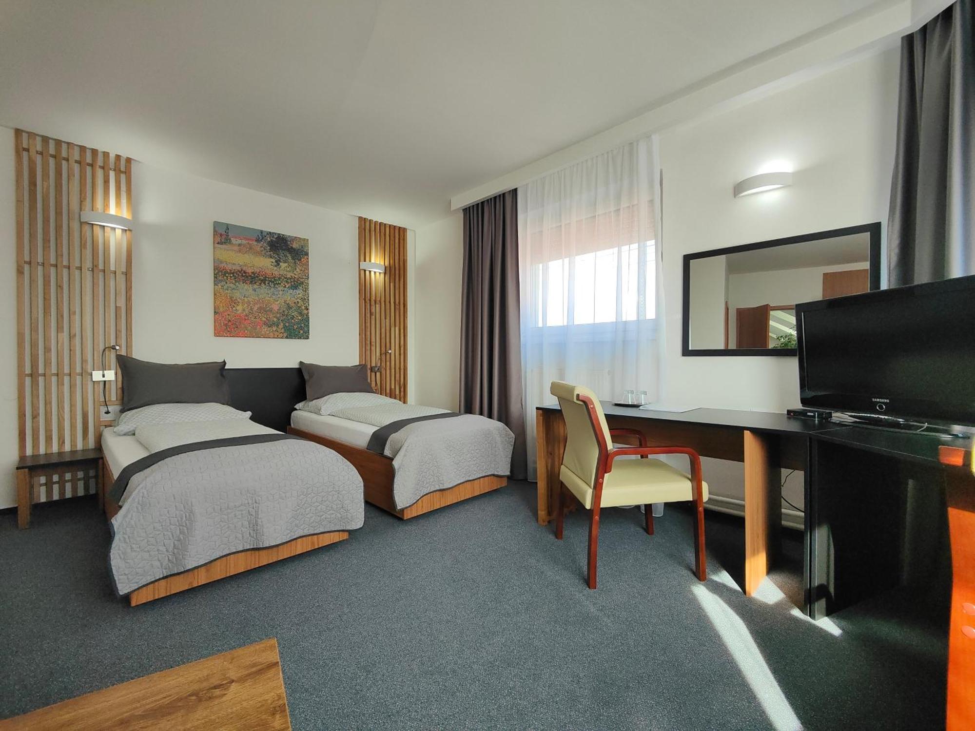 Hotel P7 Lučenec Exteriér fotografie