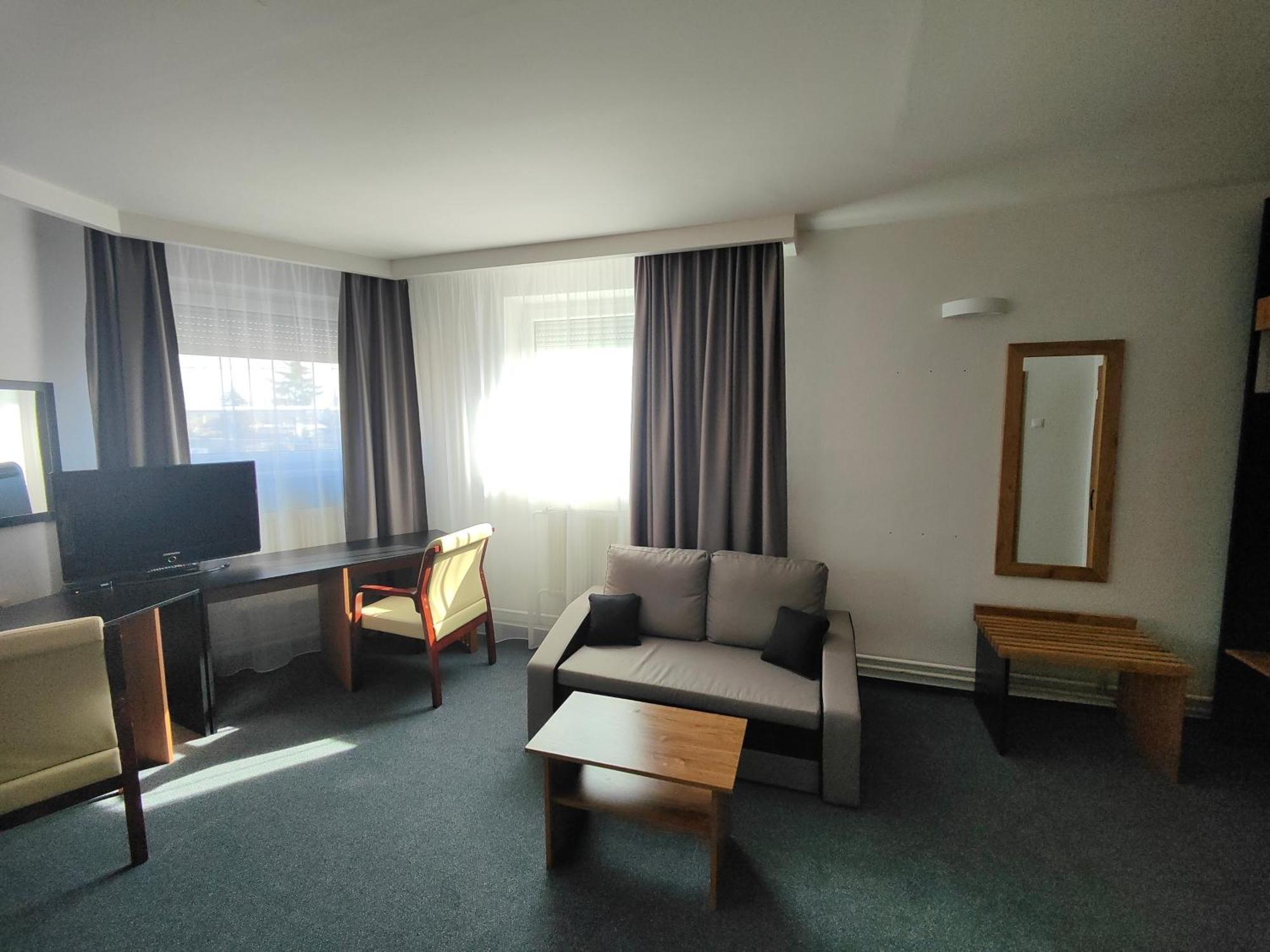 Hotel P7 Lučenec Exteriér fotografie